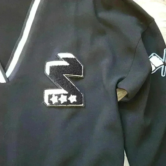 Zara Varsity Patch Black v-neck long sleeve shirt Dress size xs - Picture 10 of 12